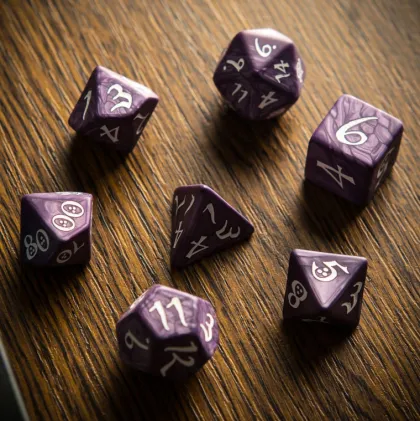 Q-Workshop - Classic RPG Dice Set: Lavender & White (7-delig)