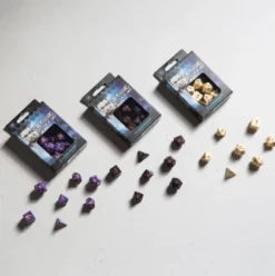 Q-Workshop - Classic RPG Dice Set: Beige & Burgundy (7-delig)