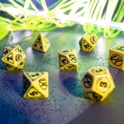 Q-Workshop - Cyberpunk Red RPG Dice Set: Danger Zone (7-delig)