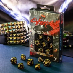 Q-Workshop - Cyberpunk Red RPG Dice Set: Wet Work (7-delig)