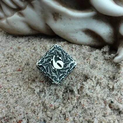 Q-Workshop -Dracopolis RPG Dice Set: The Scandinavian Blackfang (7-delig)
