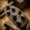 Q-Workshop - Dwarven RPG Dice Set: Gray & Black (7-delig)