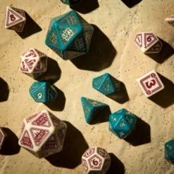 Q-Workshop - RuneQuest RPG Dice Set: Turquoise & Gold (7-delig)